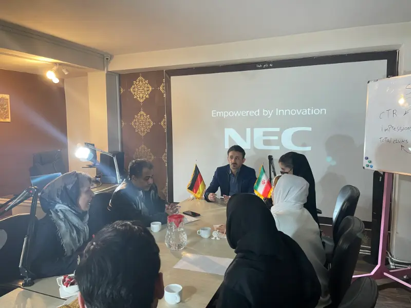 جلسه کوچینگ حامد مهدی زاه